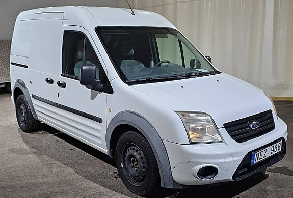 Ford Transit Connect 4 of 16