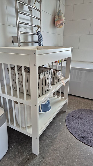 IKEA Gulliver skötbord med hyllor vit
