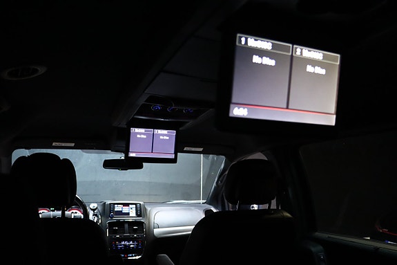 Dodge Grand Caravan 26 of 30