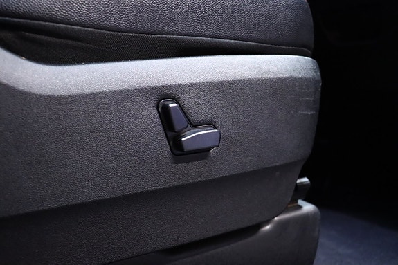 Dodge Grand Caravan 19 of 30