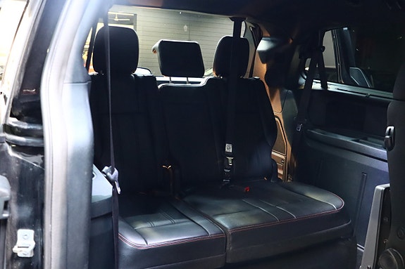 Dodge Grand Caravan 13 of 30