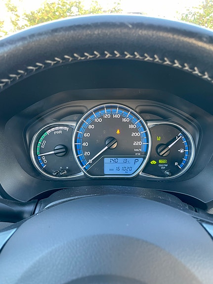 Toyota Yaris 9 of 17