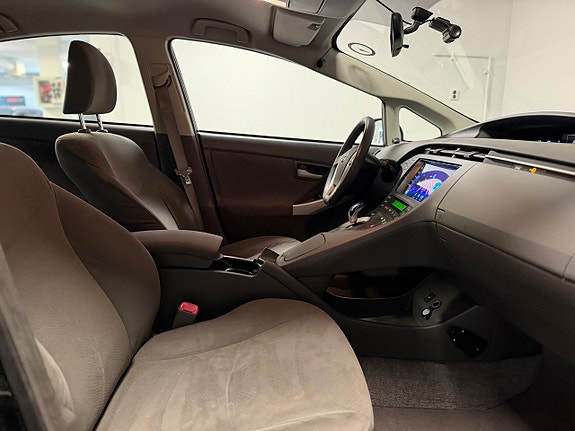 Toyota Prius 18 of 20