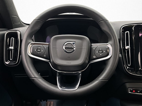 Volvo C40 16 of 30