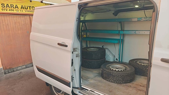 Ford Transit Custom Kombi 270S 13 of 26