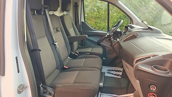 Ford Transit Custom Kombi 270S 8 of 26