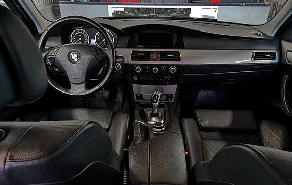 BMW 525d 5 of 9