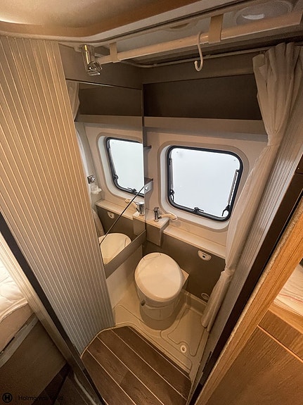 Adria Twin 600 SPT 14 of 22