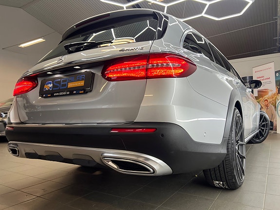 Mercedes-Benz E 220 d 12 of 30