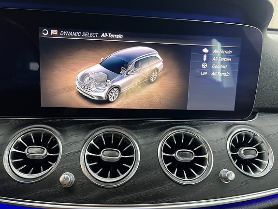 Mercedes-Benz E 220 d 25 of 30
