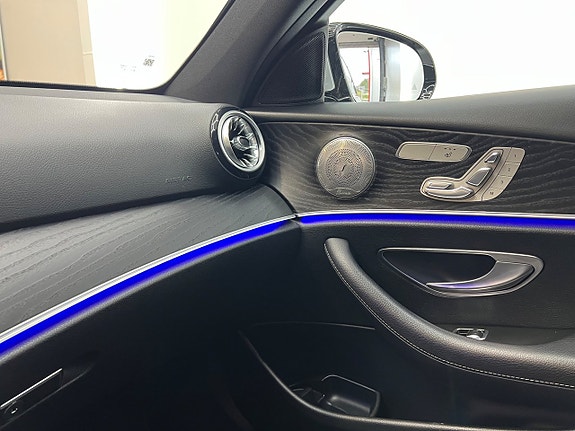 Mercedes-Benz E 220 d 21 of 30