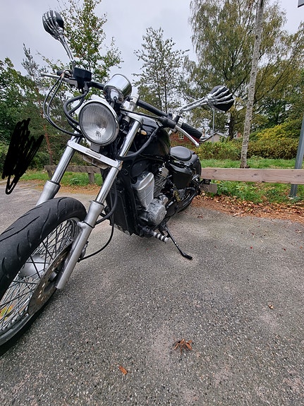 Honda VT600C Shadow 2 of 4