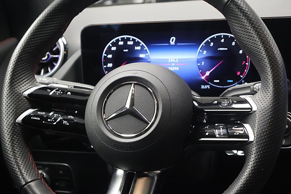 Mercedes-Benz GLA 250 14 of 17
