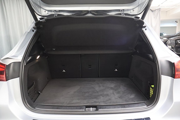 Mercedes-Benz GLA 250 7 of 17