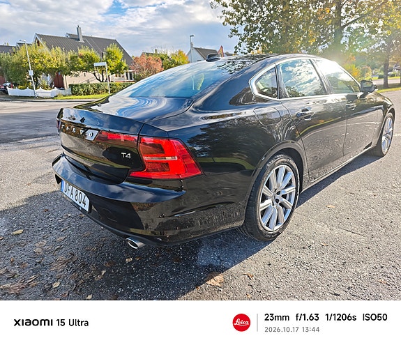 Volvo S90 25 of 26