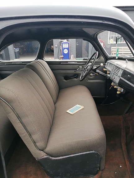 Plymouth Deluxe 5 of 5