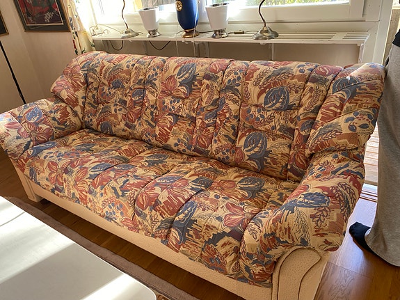 Product image 1 of 2