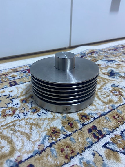 Product image 1 of 2