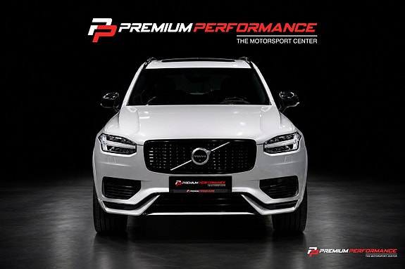 Volvo XC90 3 of 30
