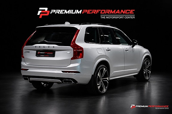 Volvo XC90 2 of 30