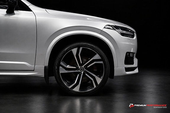 Volvo XC90 5 of 30