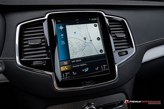 Volvo XC90 24 of 30