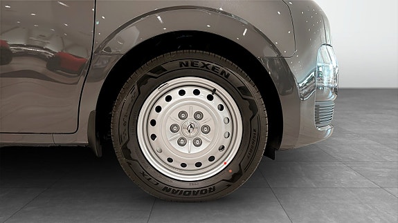 Hyundai Staria 9 of 15