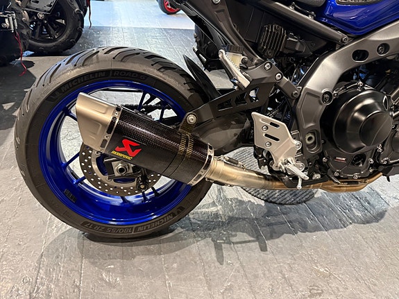 Yamaha MT-09 5 of 8