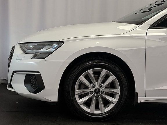Audi A3 9 of 17