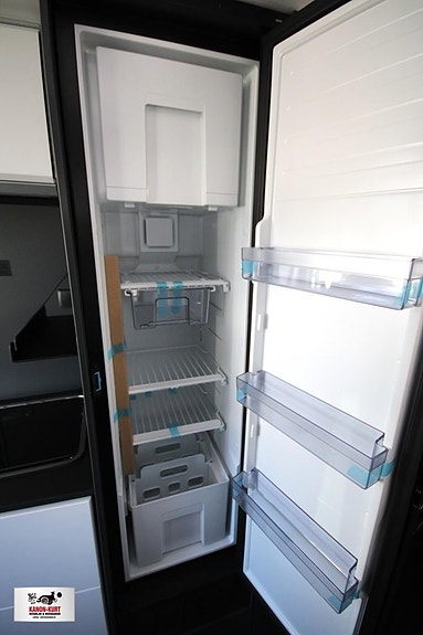 Adria Twin Supreme 640 SLB 11 of 16