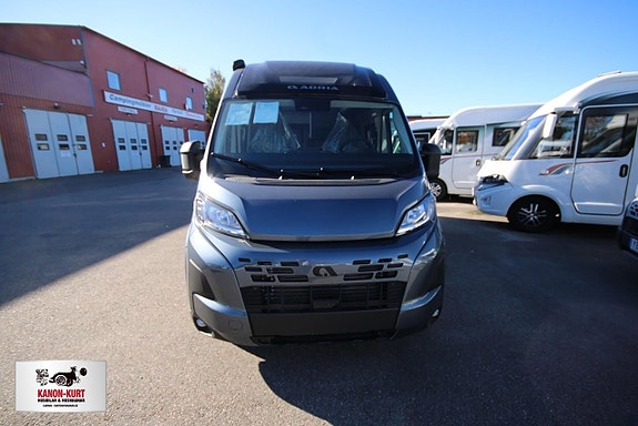 Adria Twin Supreme 640 SLB 2 of 16