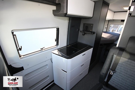 Adria Twin Supreme 640 SLB 9 of 16