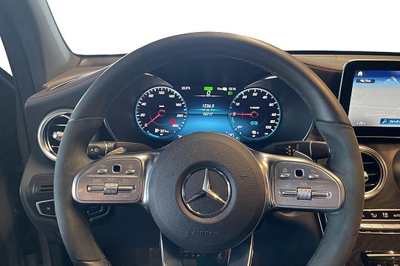 Mercedes-Benz GLC 300 de 12 of 20