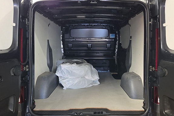 Renault Trafic 13 of 22
