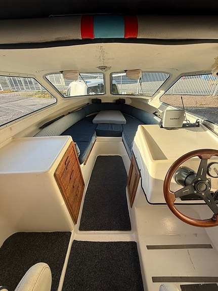 Bella 640HT -1992 med suzuki 140hk 4-takt 7 of 8