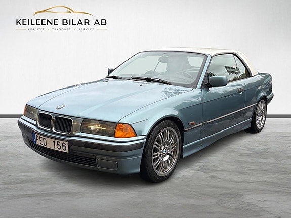BMW 318i 3 of 22