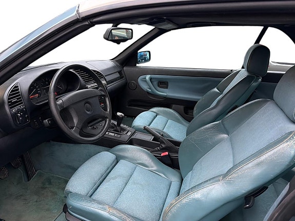 BMW 318i 14 of 22