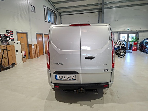 Ford Transit Custom 20 of 20