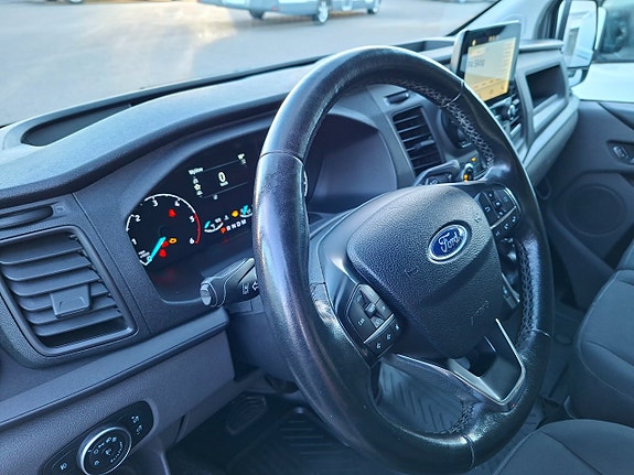 Ford Transit Custom 10 of 20
