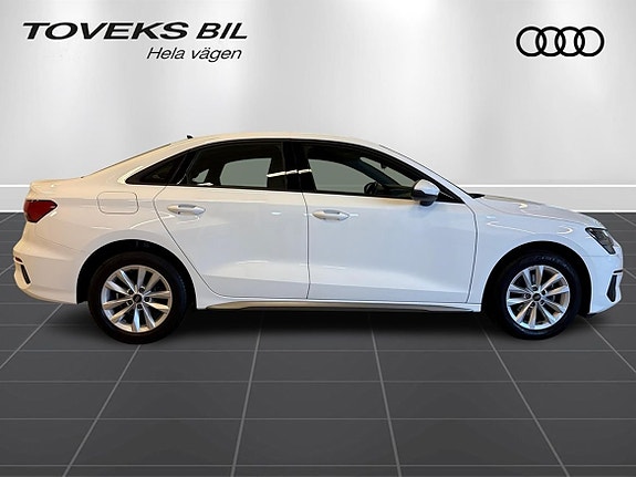 Audi A3 4 of 10