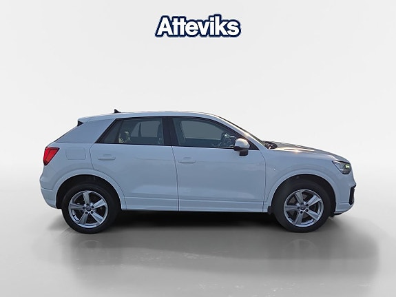 Audi Q2 2 of 18