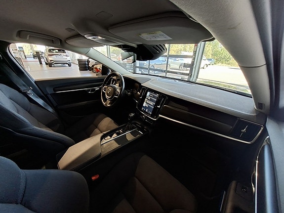 Volvo V90 9 of 11