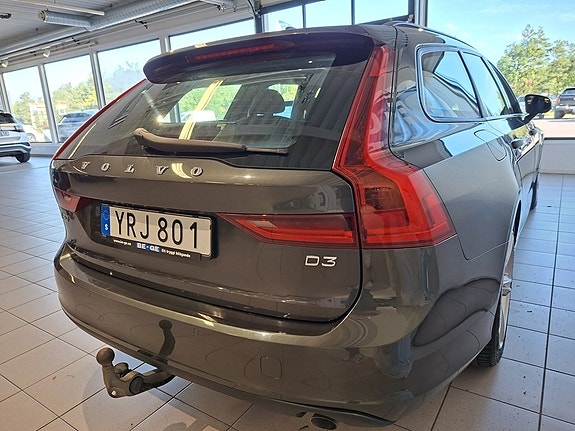 Volvo V90 4 of 11