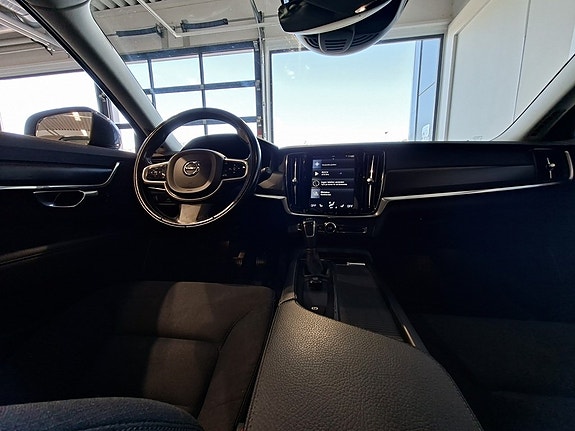 Volvo V90 7 of 11