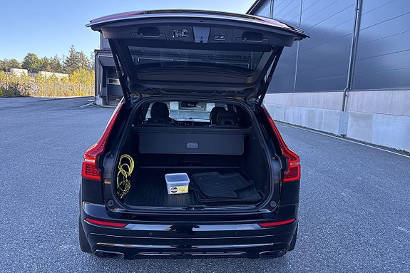 Volvo XC60 18 of 30