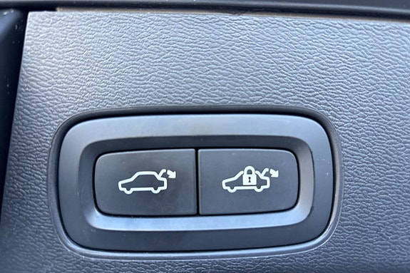 Volvo XC60 22 of 30