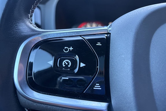 Volvo XC60 26 of 30