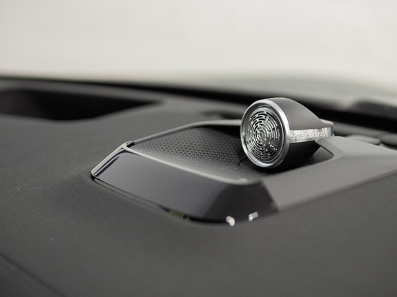 Polestar 3 4 of 16