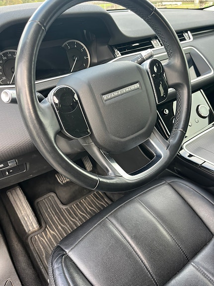 Land Rover Range Rover Evoque 7 of 9