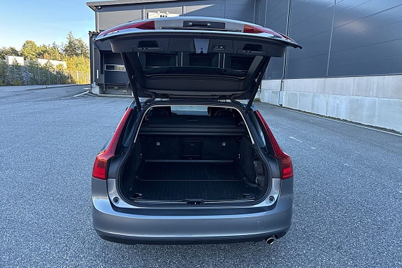 Volvo V90 13 of 24